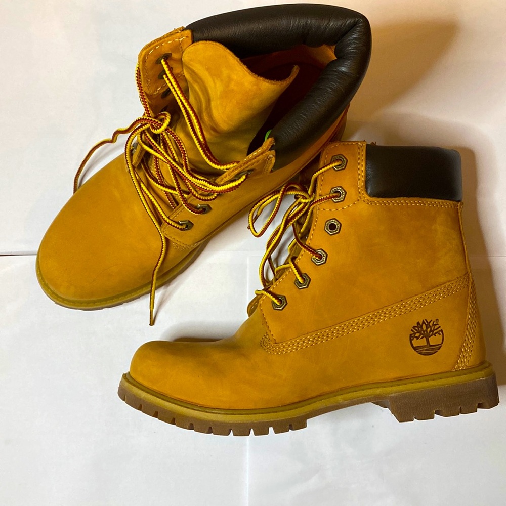Timberland Women's 6 Inch Premium Boots